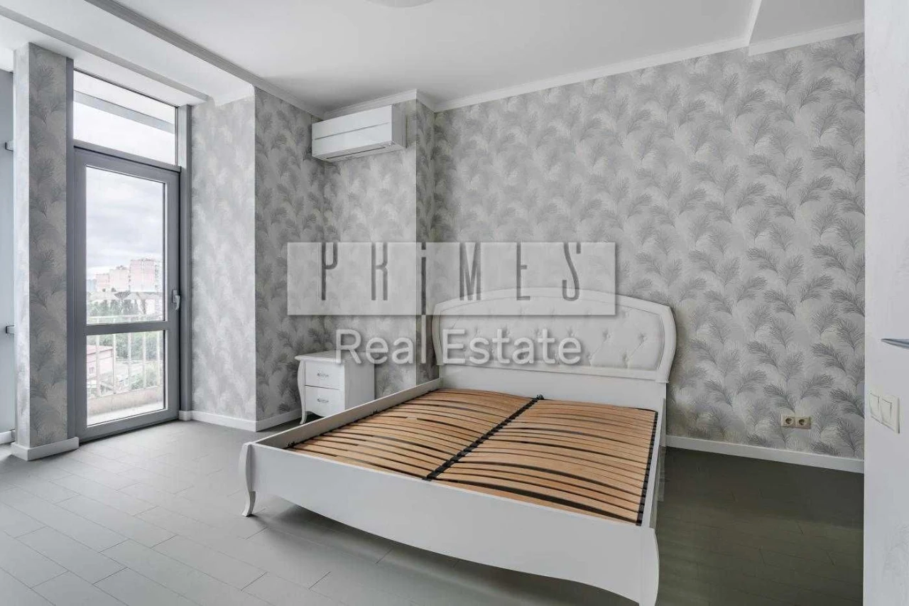 Продаж 3-кімнатної квартири 110.2 м², ЖК "Артеміда", бул. Дарницький, Дн