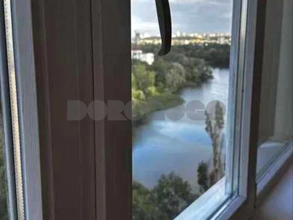 Квартира. Київ, Левка Лук'яненка вул.