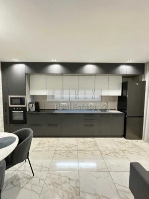 Sale of a 3-bedroom apartment, 92 m2, Patriotica Residence, Osokorky