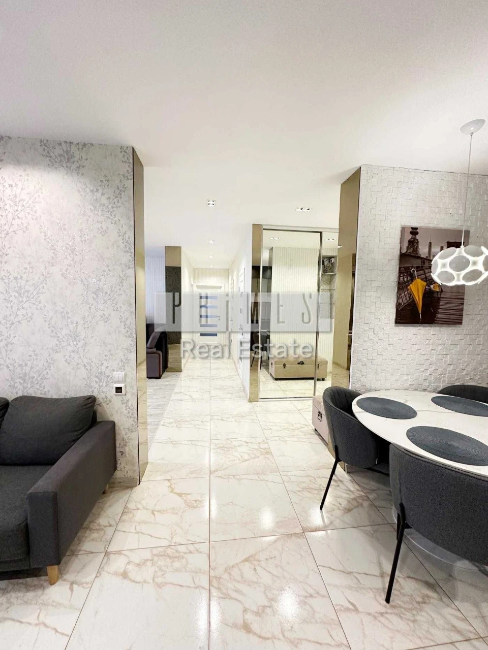 Sale of a 3-bedroom apartment, 92 m2, Patriotica Residence, Osokorky