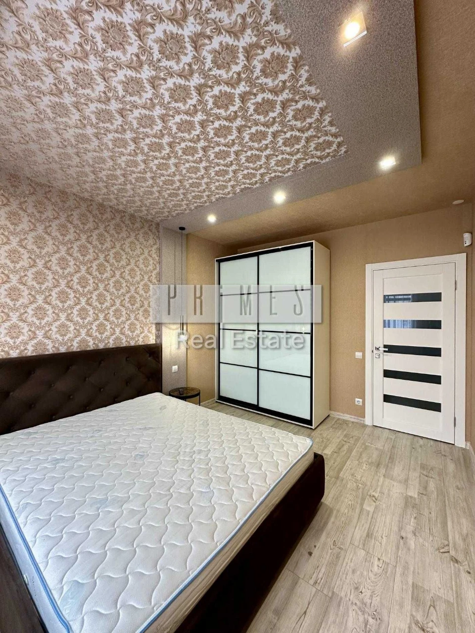 Sale of a 3-bedroom apartment, 92 m2, Patriotica Residence, Osokorky