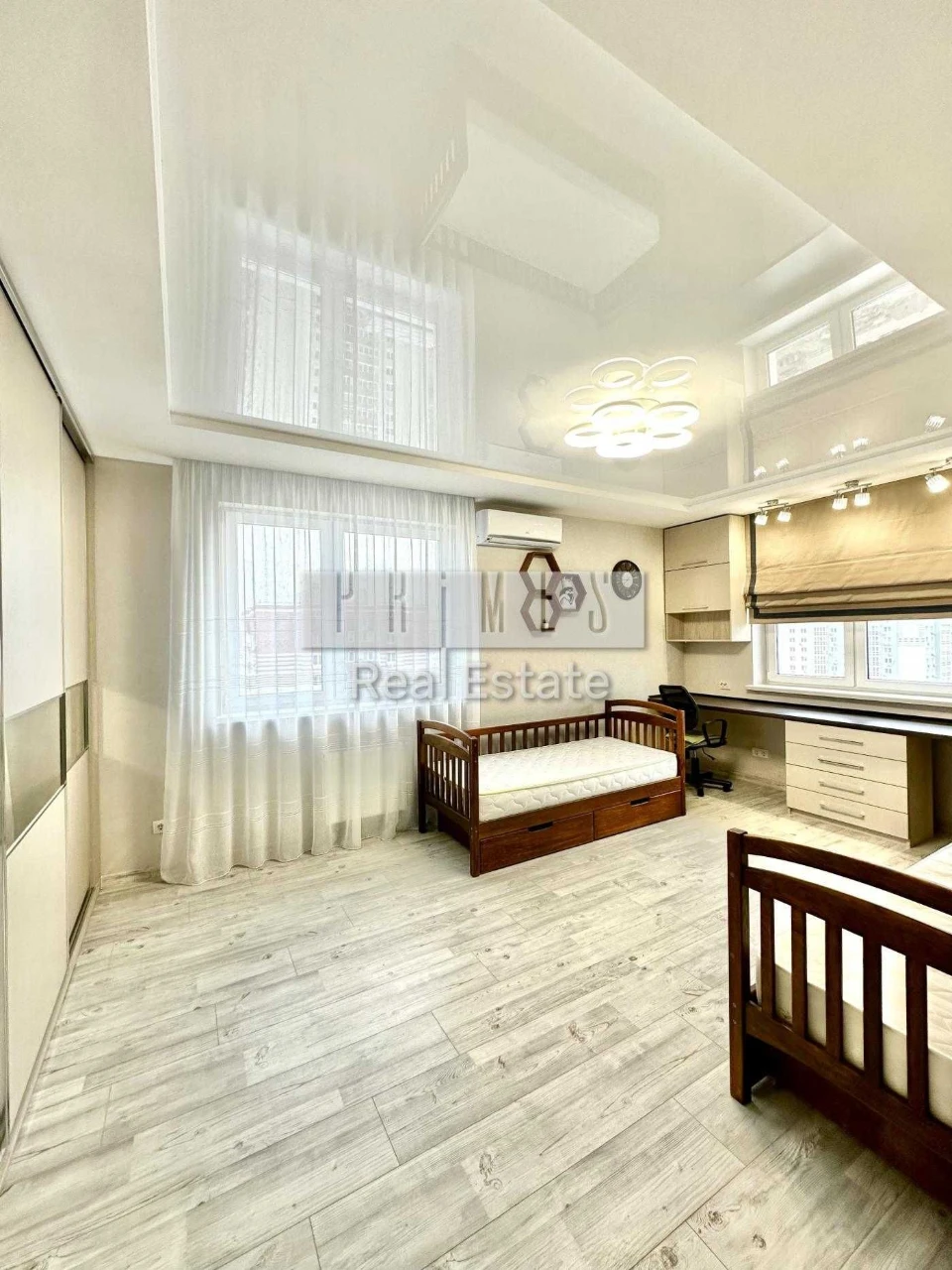 Sale of a 3-bedroom apartment, 92 m2, Patriotica Residence, Osokorky