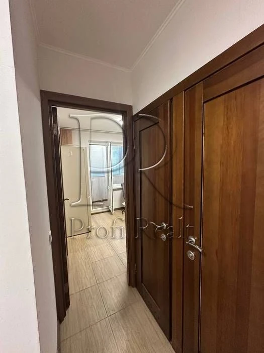 Продажа 1-комнатной квартиры по адресу Зои Гайдай 12/10