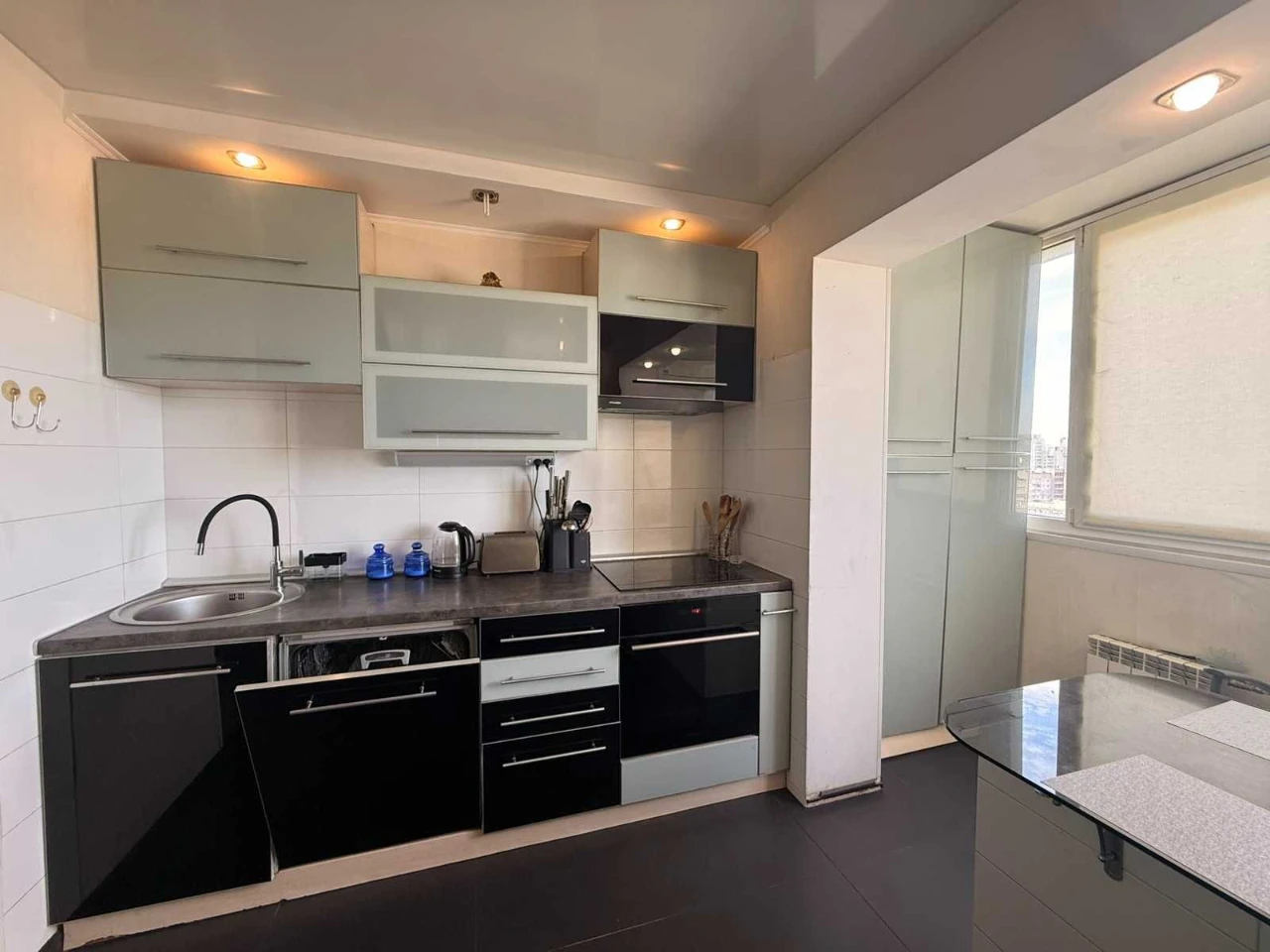 Продажа без коми 2-х комнатной квартиры, ул. Героев Дня, 23, метро 10 минут