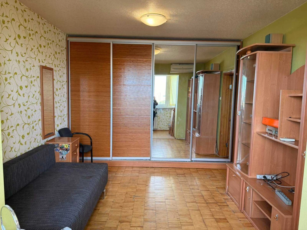 Продажа без коми 2-х комнатной квартиры, ул. Героев Дня, 23, метро 10 минут