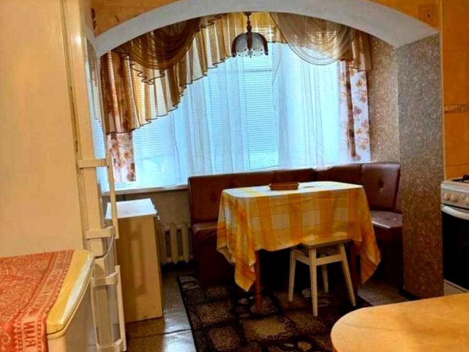 Квартира. Київ, вул. Мрії