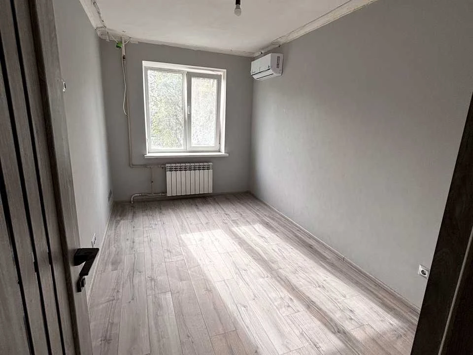 Apartment. Dnipro, Krushelnitska Street