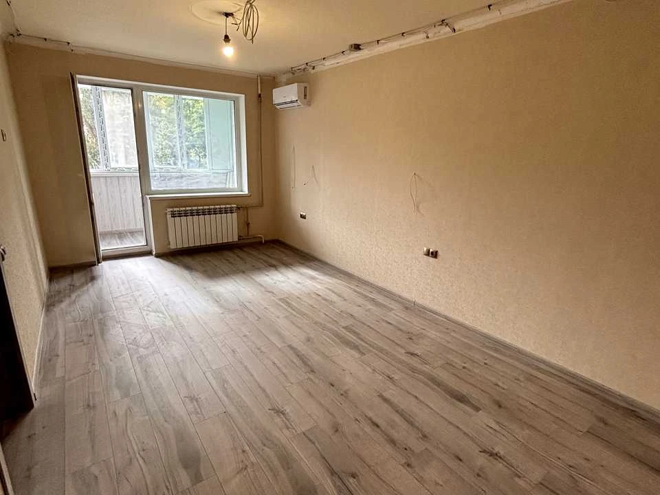 Apartment. Dnipro, Krushelnitska Street