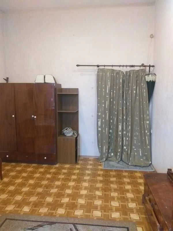 Продам  квартиру площадью 176 м в центре ул. Преображенская/