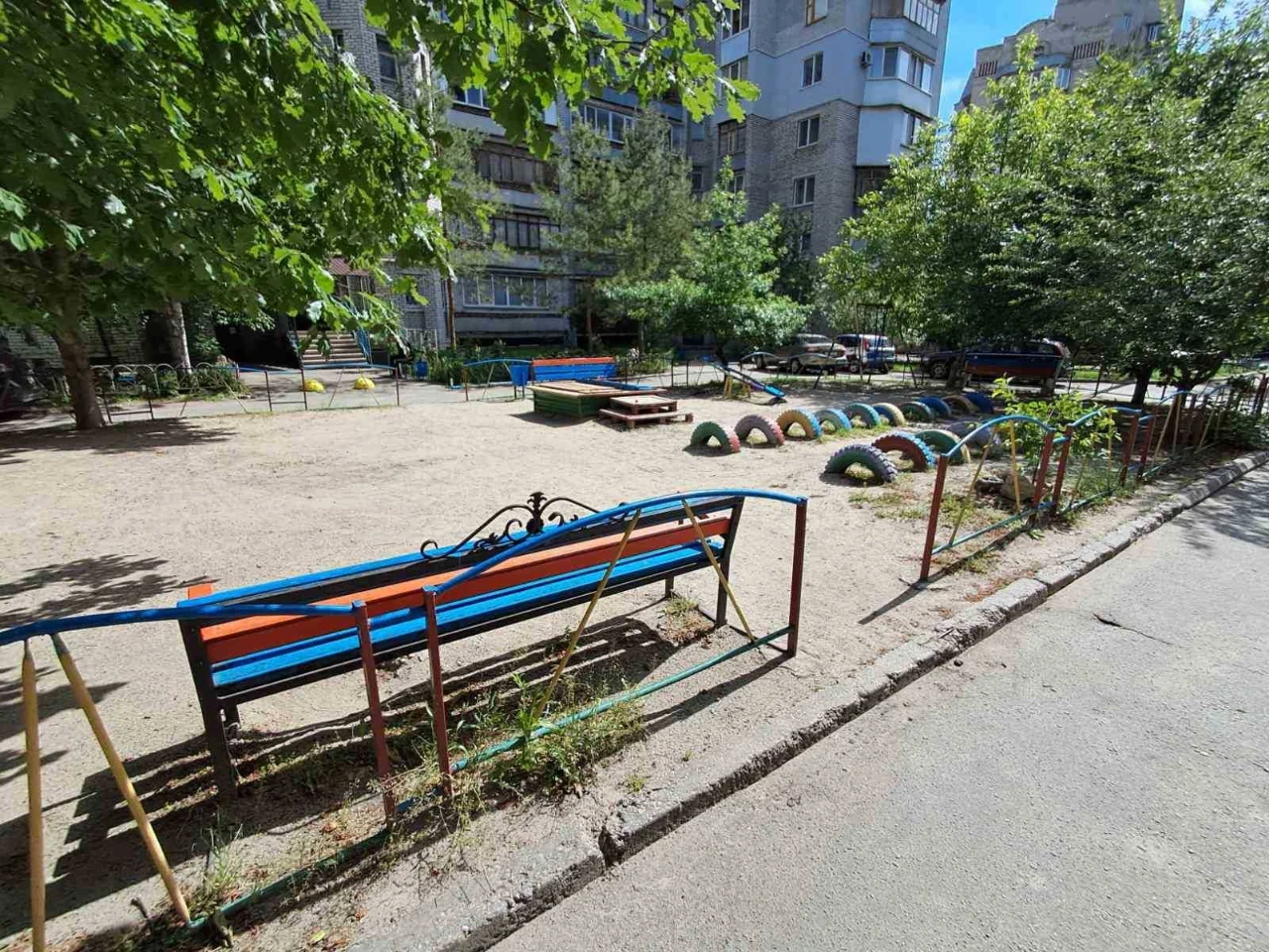 Продается 1 комн. большая квартира в кирпичном доме в районе