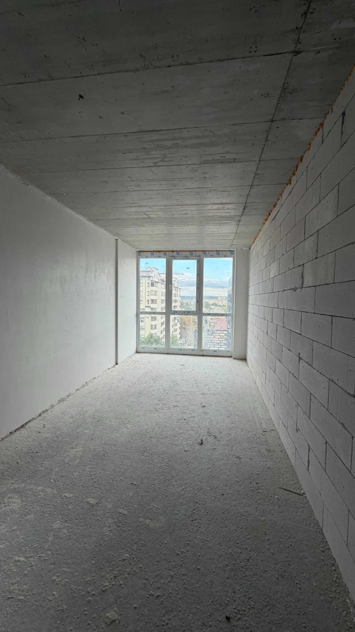 Квартира, 1 комната, сдана под ремонт, центр