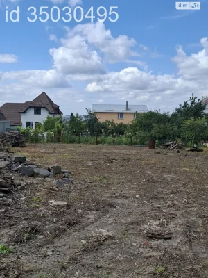 Продаж участка под строительство в Лезневе