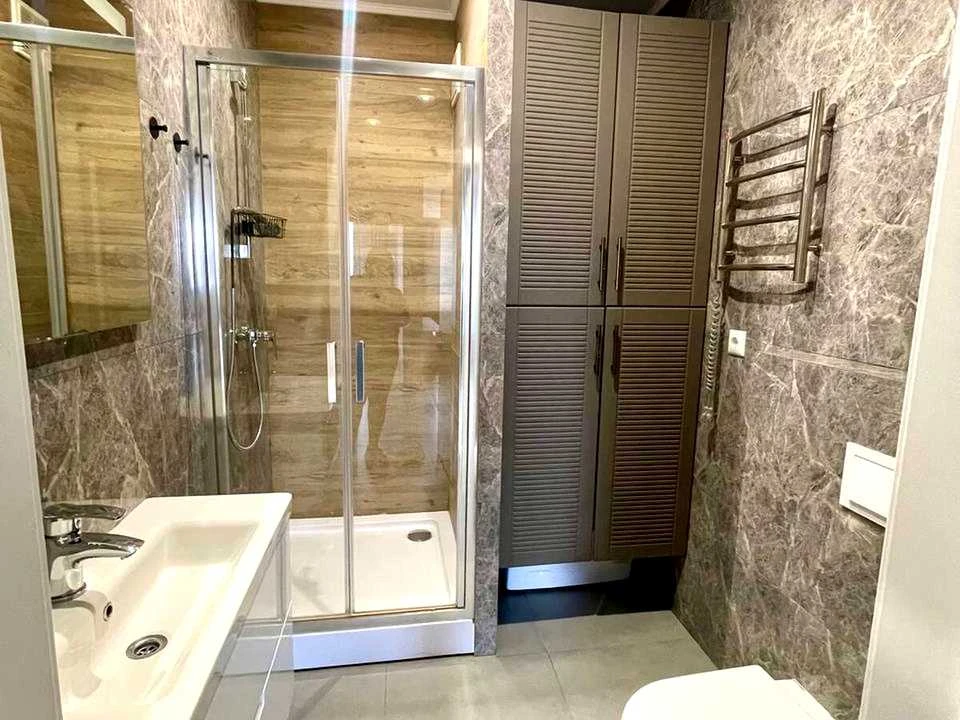 Apartment. Дніprovs'ka naberezhna vul.