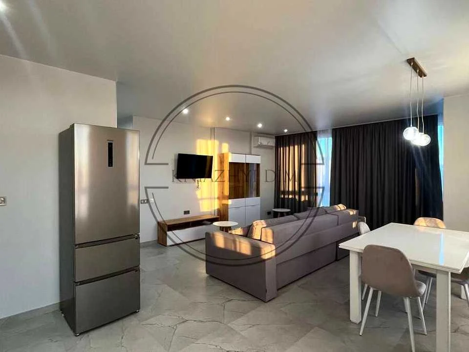 Apartment. Dniprovska Naborozhna st.