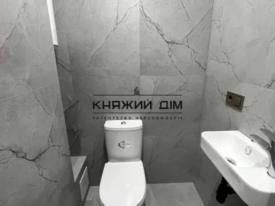 Apartment. Dniprovska Naborozhna st.