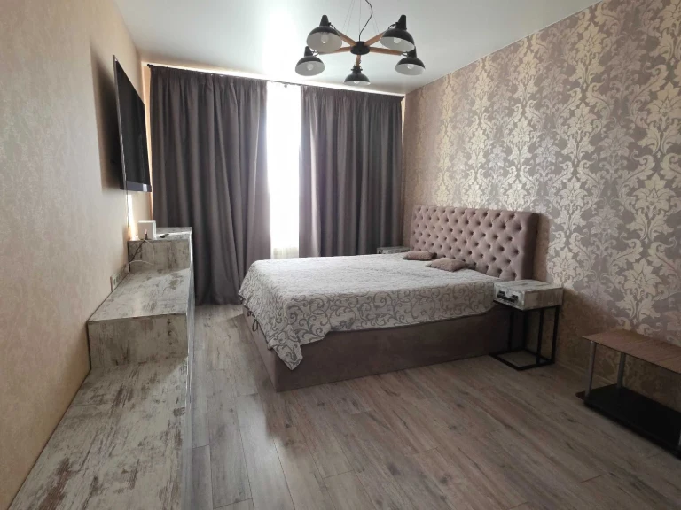 For Sale. Dnitsa. Chervony Khutor.