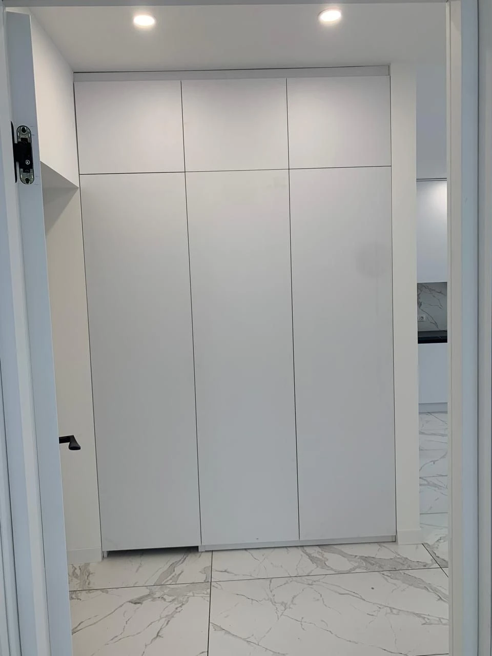 Продажа 2-комнальной квартиры 59 м² с новым ремонтом в КБ по ул. Макки
