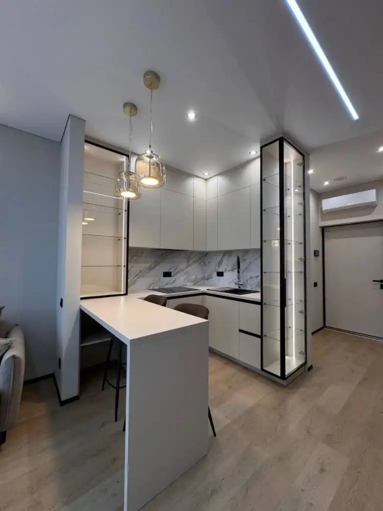 Sale of a 2-room apartment with renovation in the "Marshall" residential complex (new building, Victory)