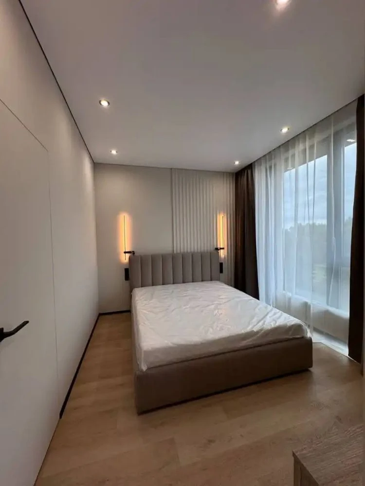 Sale of a 2-room apartment with renovation in the "Marshall" residential complex (new building, Victory)