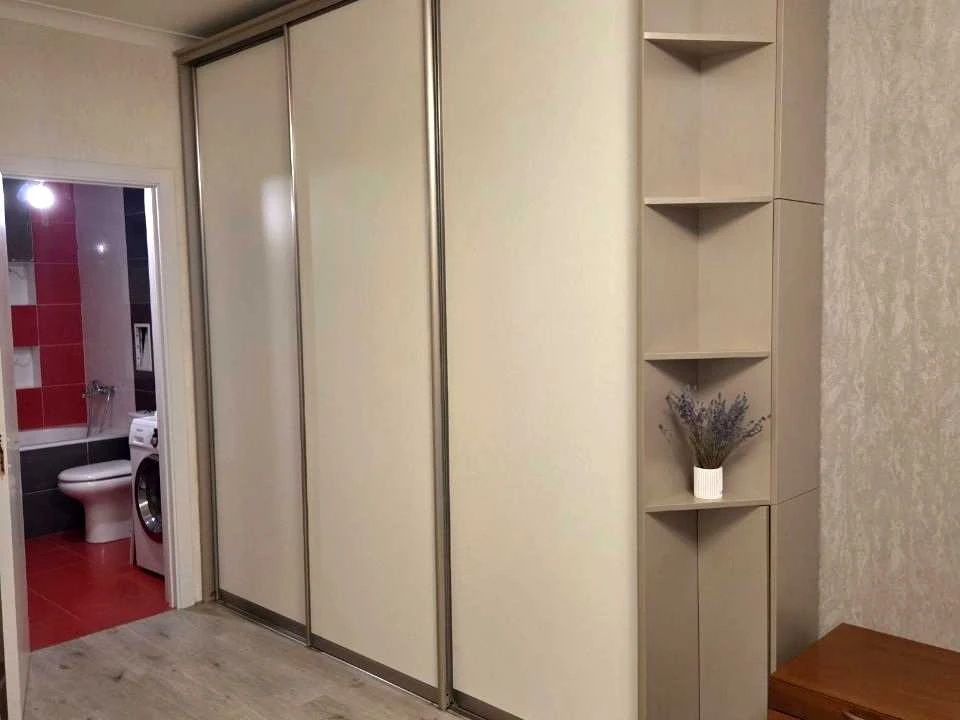 Apartment. Dragamanova St., Kyiv