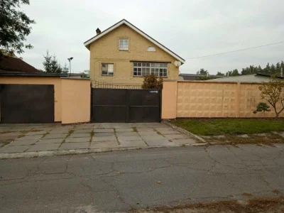 House. Lesovy Prova.