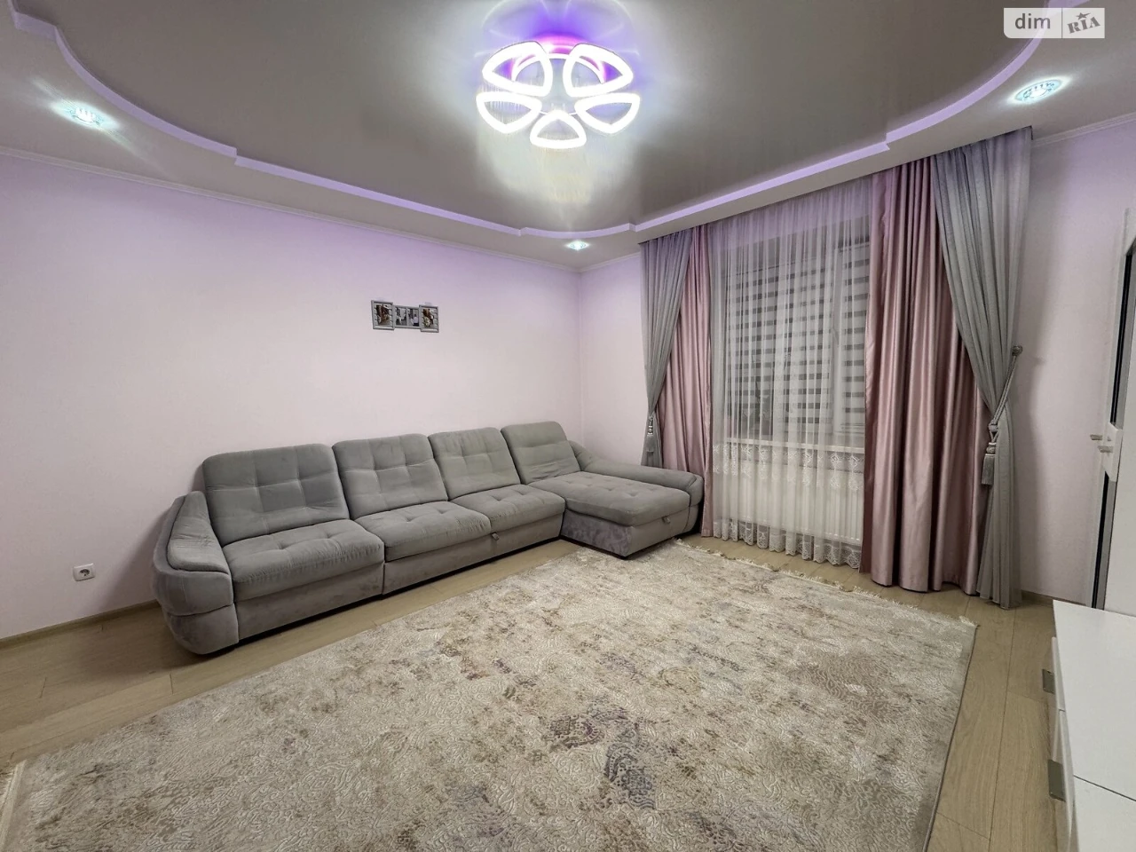 Sale of Apartment Near Estate