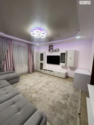 Sale of Apartment Near Estate
