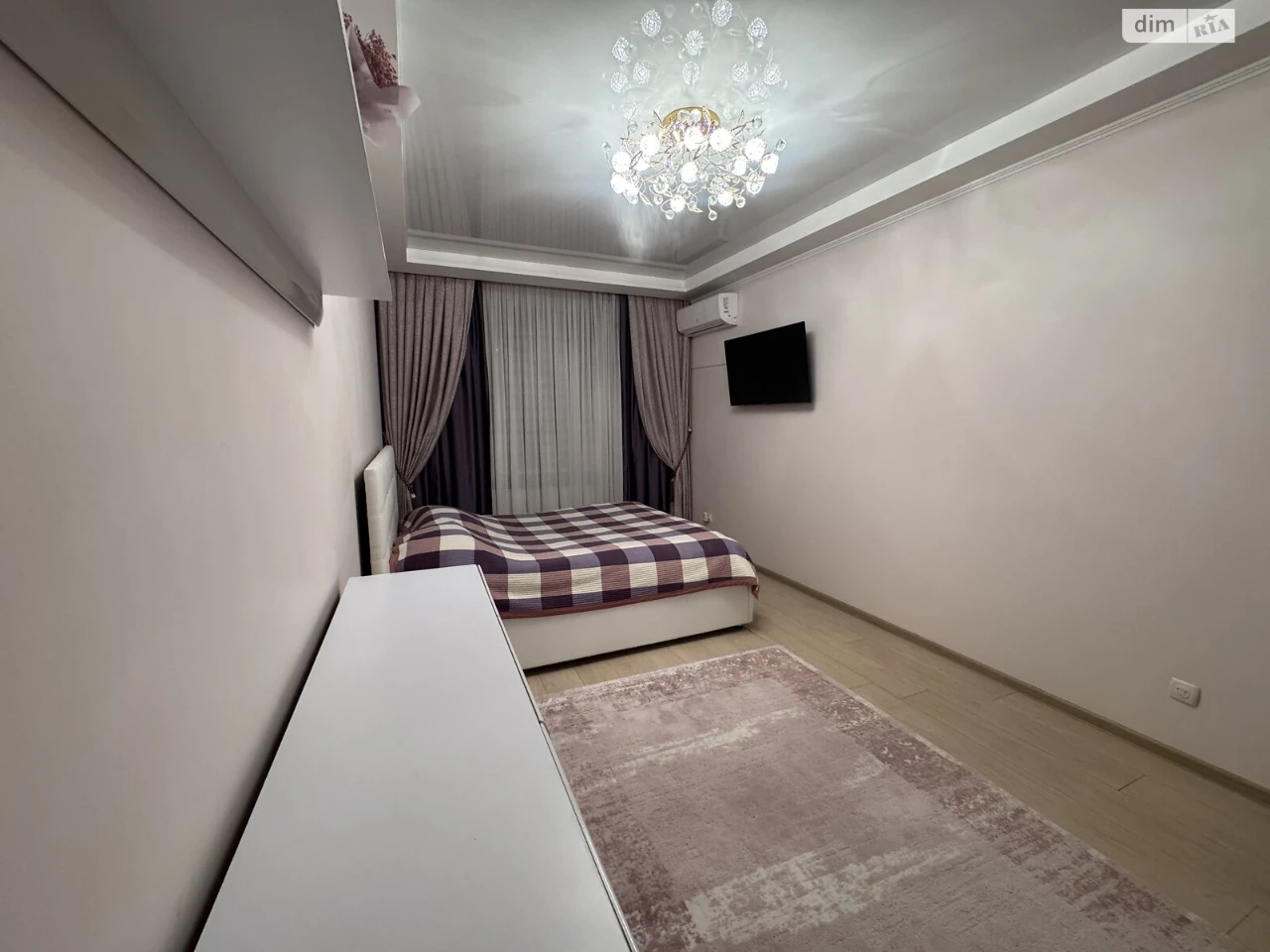 Sale of Apartment Near Estate