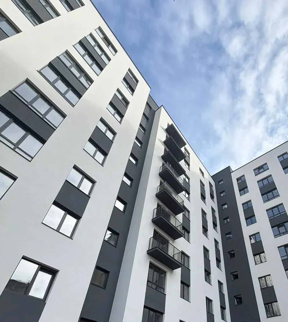 Sale of a ready-to-renovate 1-bedroom apartment in the Urozhayni residential complex