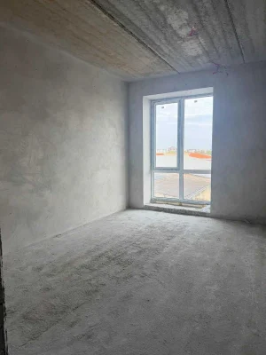 Sale of a ready-to-renovate 1-bedroom apartment in the Urozhayni residential complex