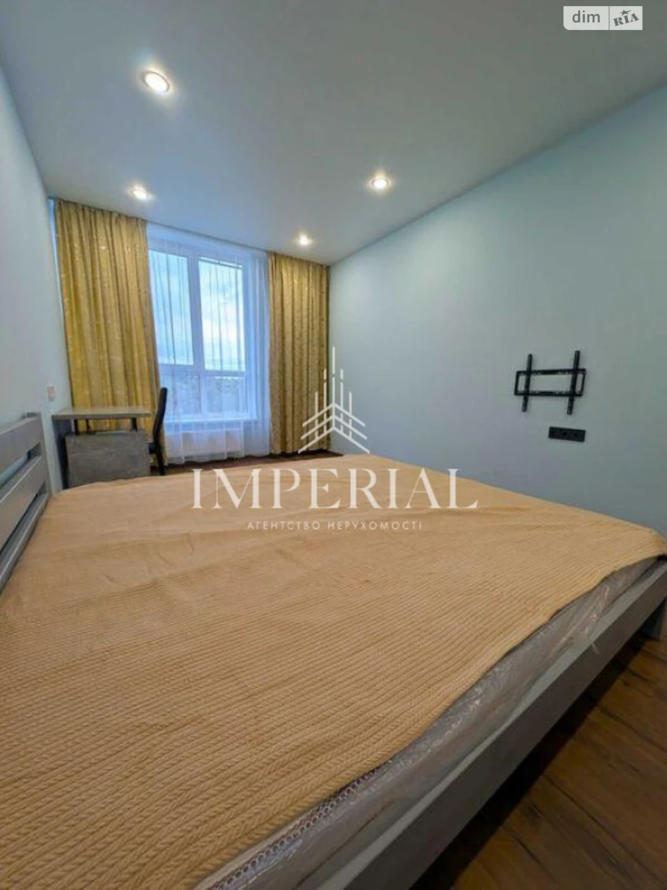 Long-Term Rental Apartment, Holosiiv