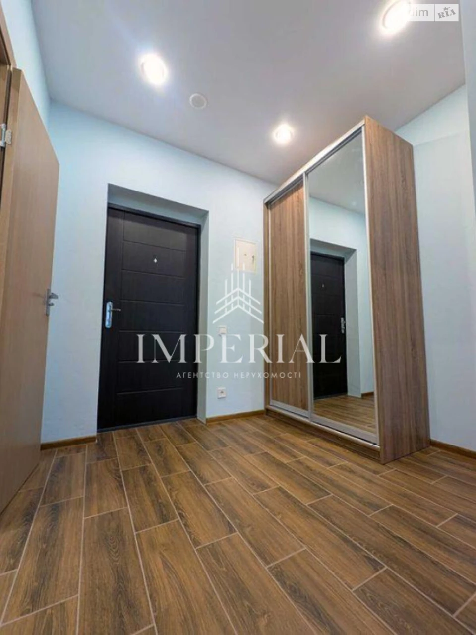 Long-Term Rental Apartment, Holosiiv