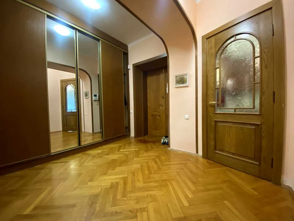 Apartment. Zаньковецької st., Kyiv