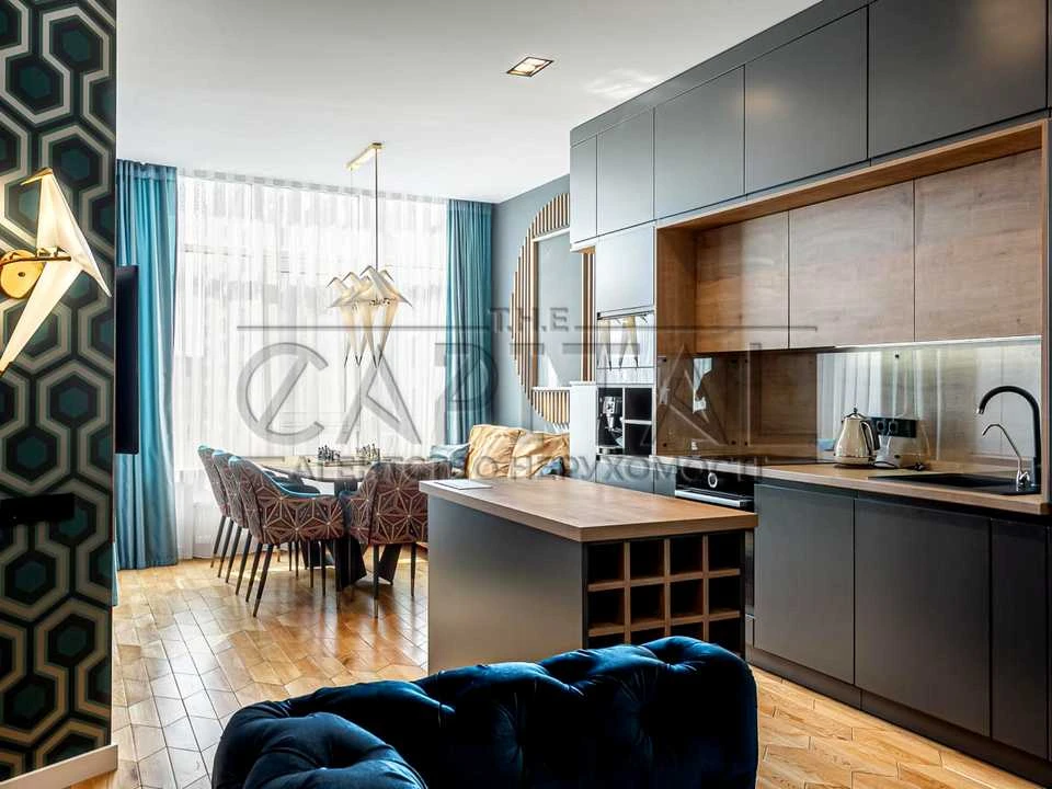 Apartment. Kyiv, Saperne Pole st.