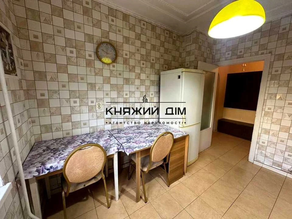 Apartment. Kharkiv Street, Kyiv