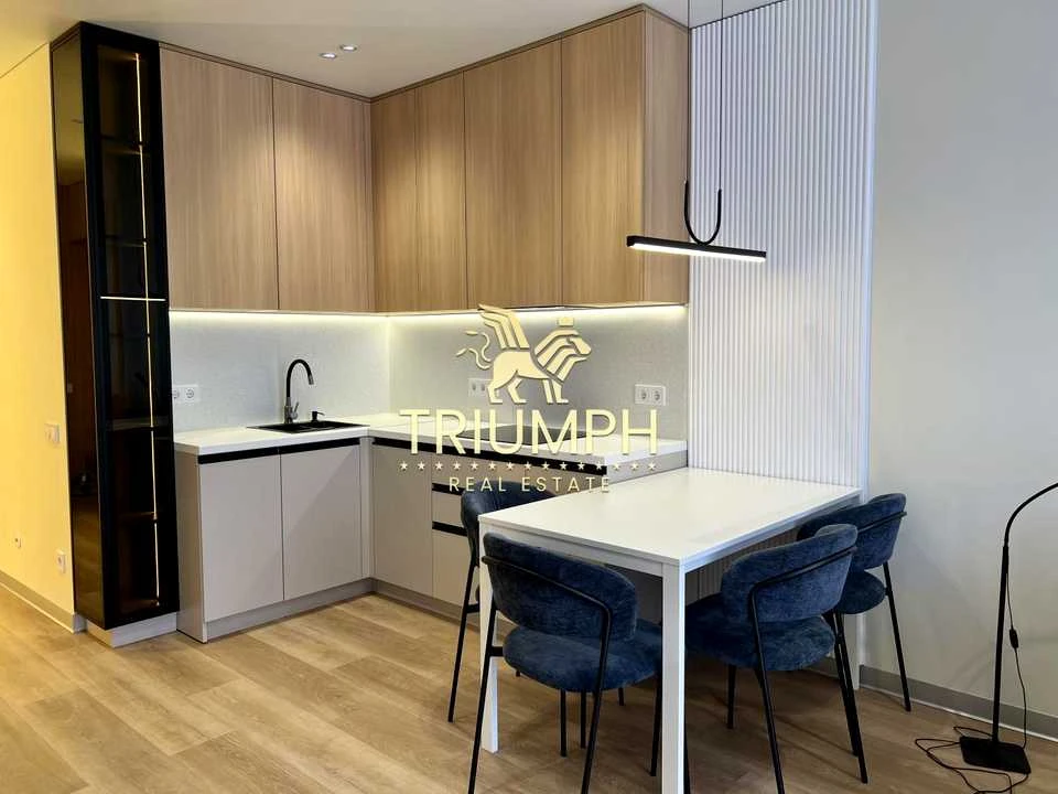 Apartment. Volodymyr Zmiienka st., Kyiv