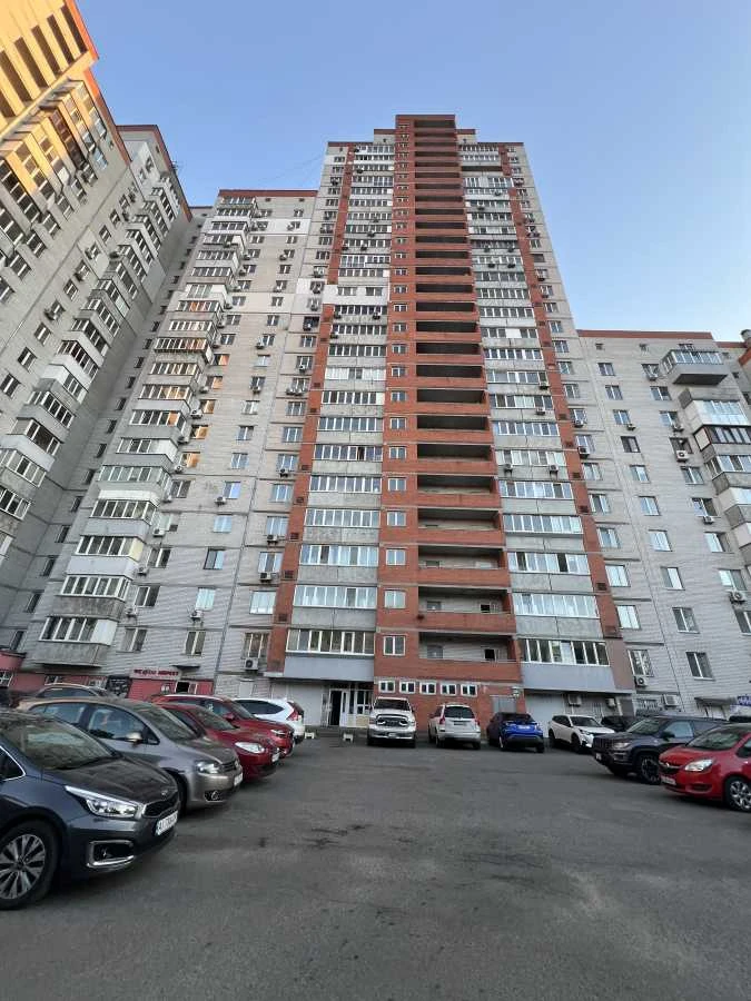 Продається велика квартира в Києві, Солом'янський район
