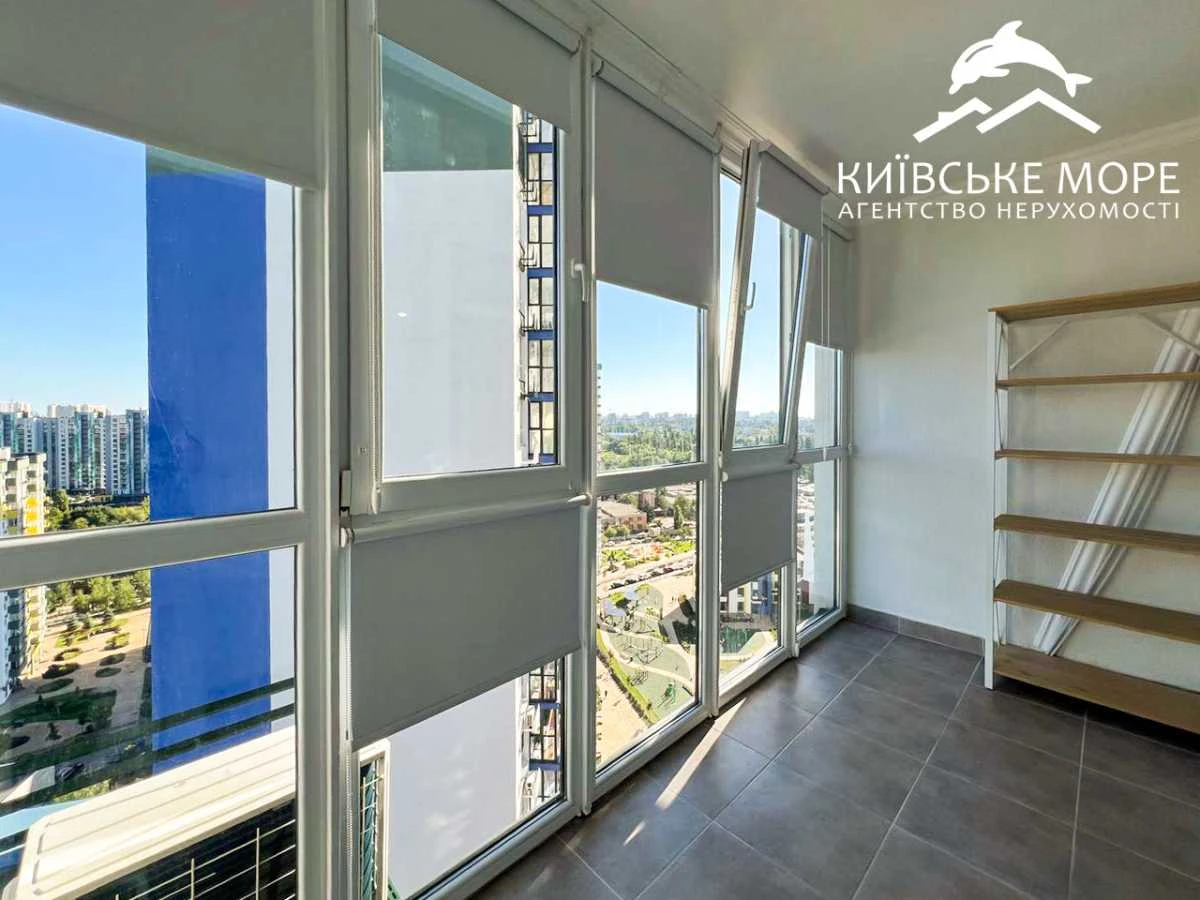 Продається трикімнатна квартира (96 м²) у Києві, Подільський район