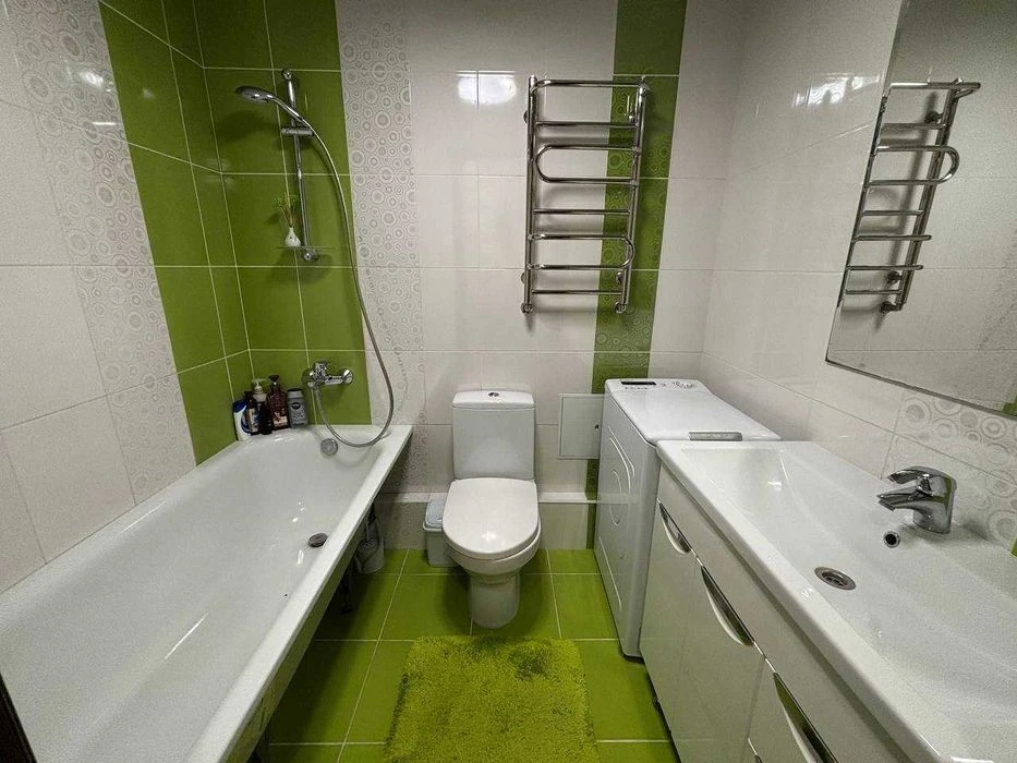I will sell a beautiful 2-room apartment in Rabochaya, Kirova, Zeleniy Gai