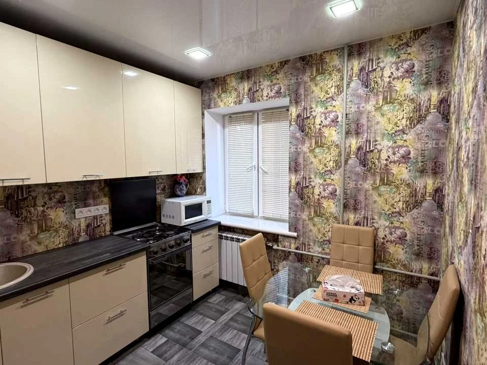 Apartment. Dnipro, Vasyl Gruntenska Street