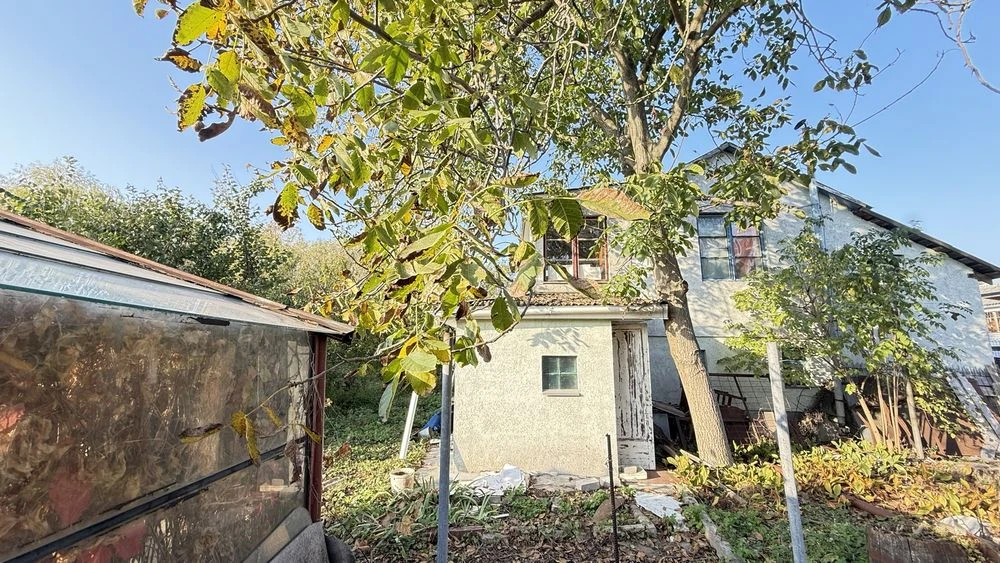 Срочно. Продам будинок з ділянкою