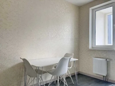 Modern 1-bedroom apartment for sale in Lebedinoye residential complex