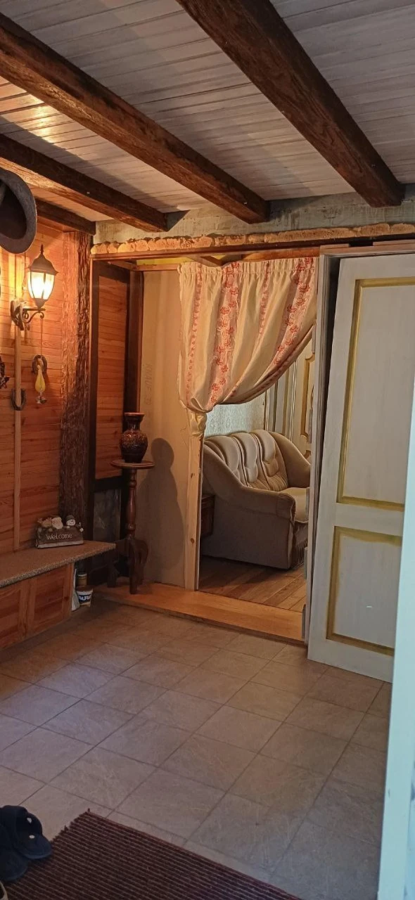 Продається будинок 285 м² Левобережна ділянка 10 соток Район ТРЦ «Караван»