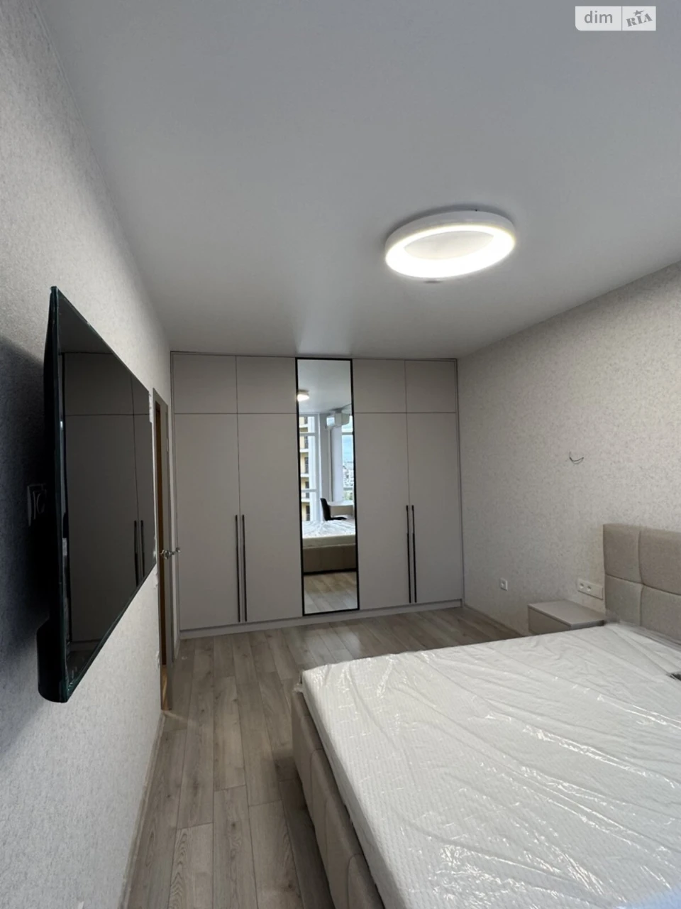 Long-Term Rental Apartment, Southern