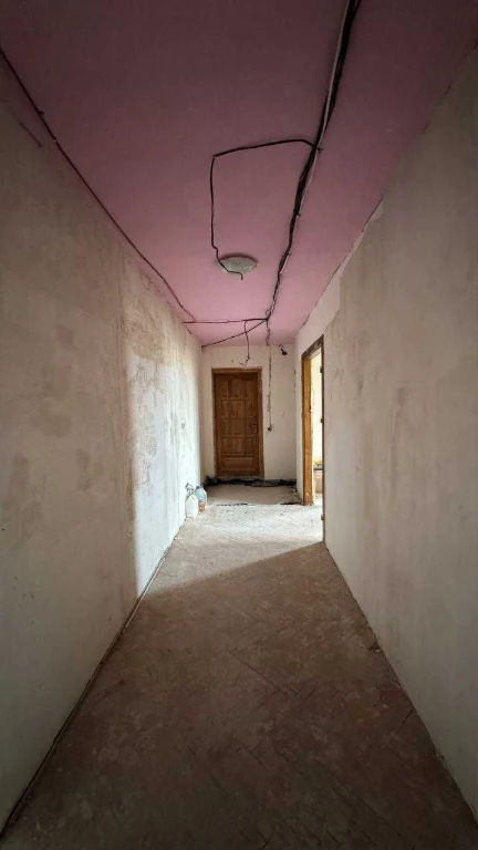 Sale of a 3-room apartment near the lake