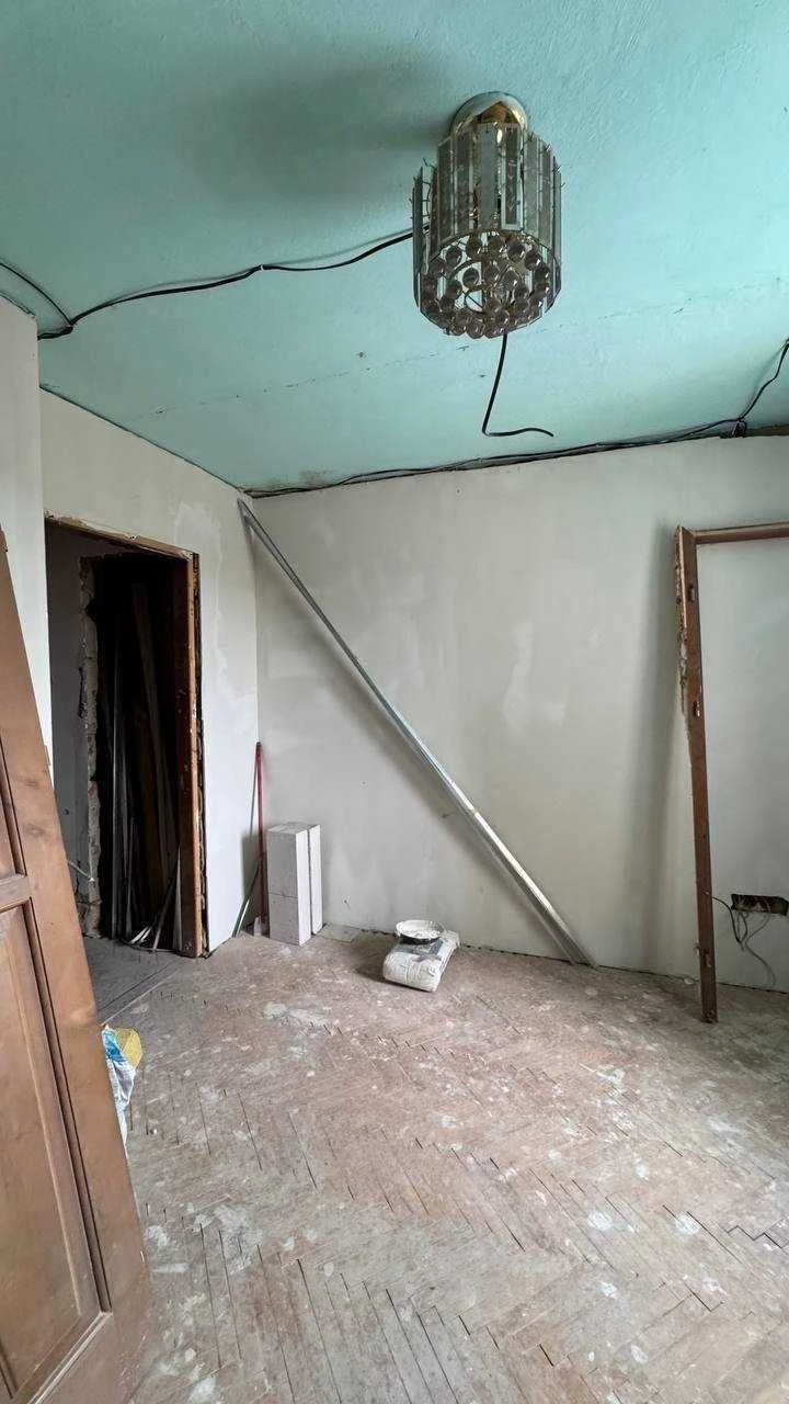 Sale of a 3-room apartment near the lake