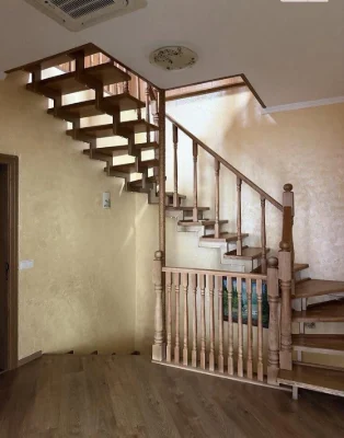 Sale of a 3-story apartment