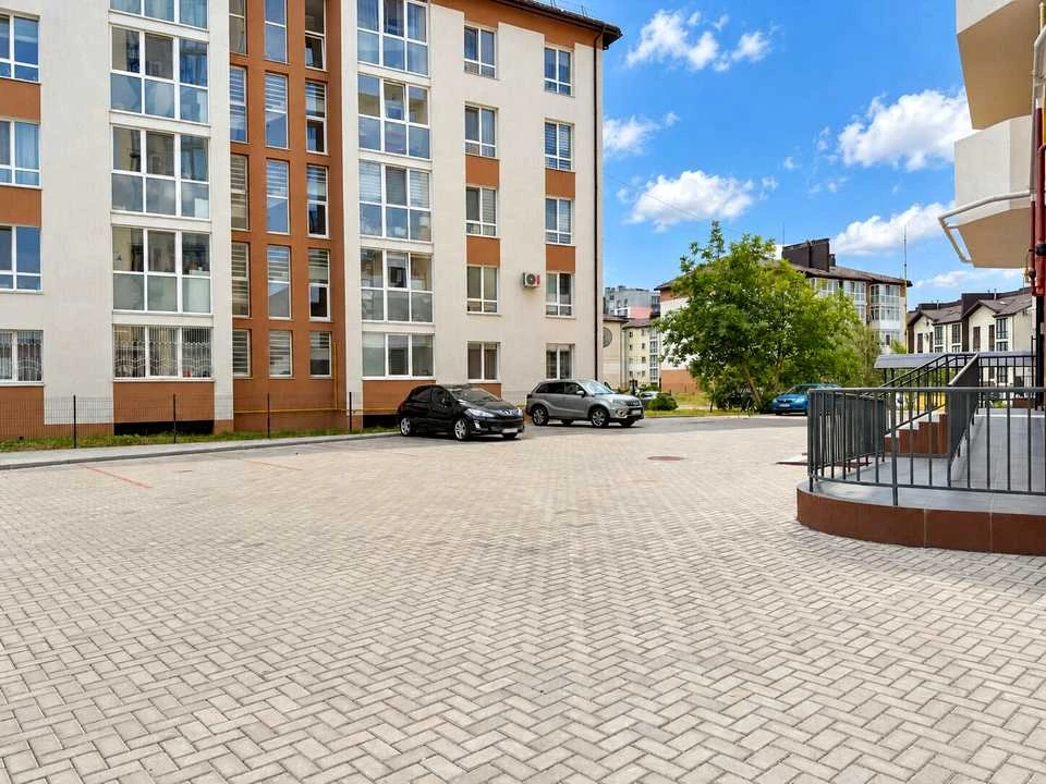 Apartment. Rivne, Olena Telyhy st.
