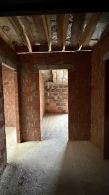 For Sale: 2-bedroom apartment in a townhouse near Yalischyna