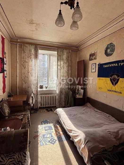 2-room apartment for sale on Dzhokhar Dudayev Street, Solomyansky